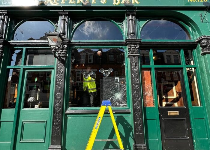 shopfront glass replacement